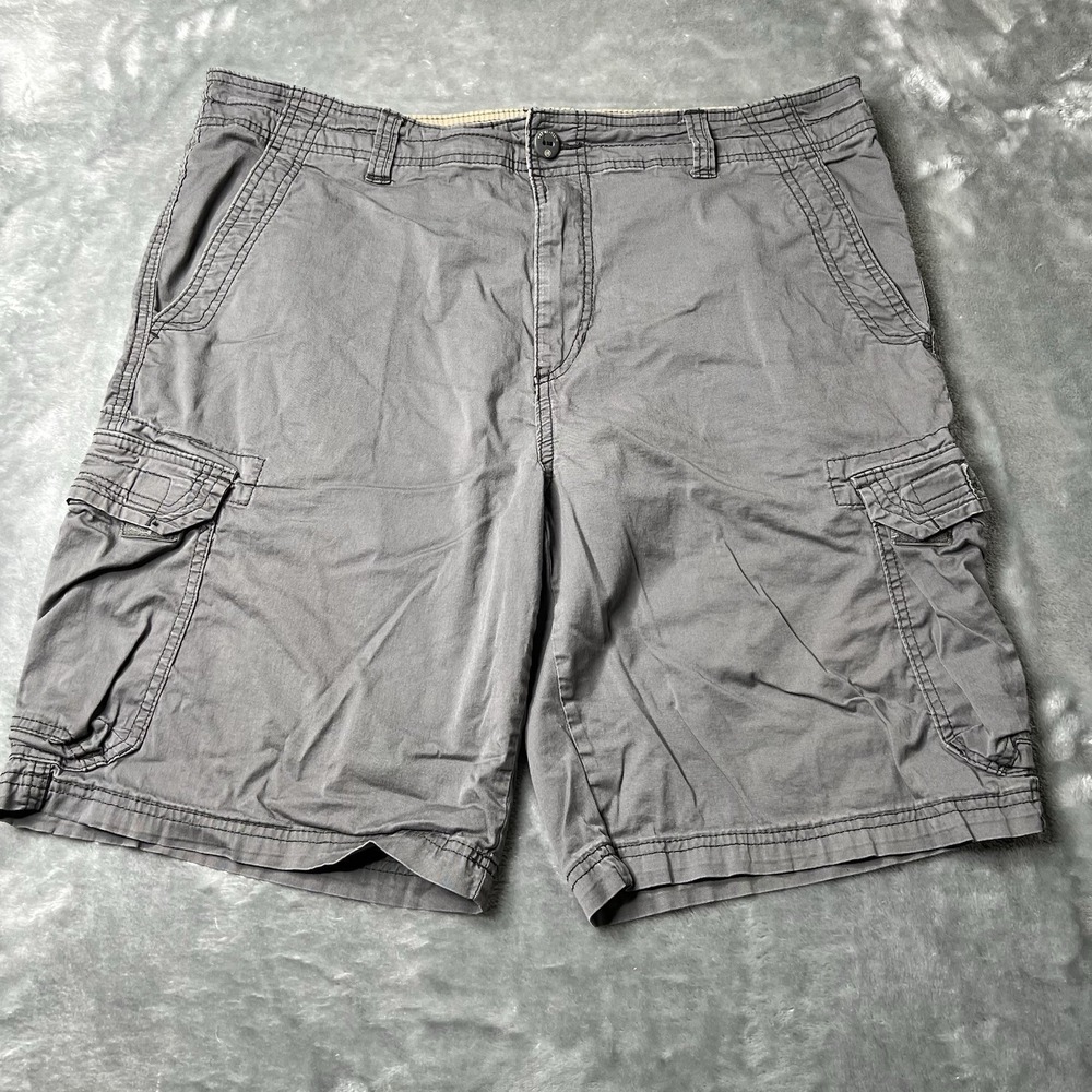 UNIONBAY Shorts Men Size 38 Gray Cotton Canvas Cargo Beach Skate Cargo